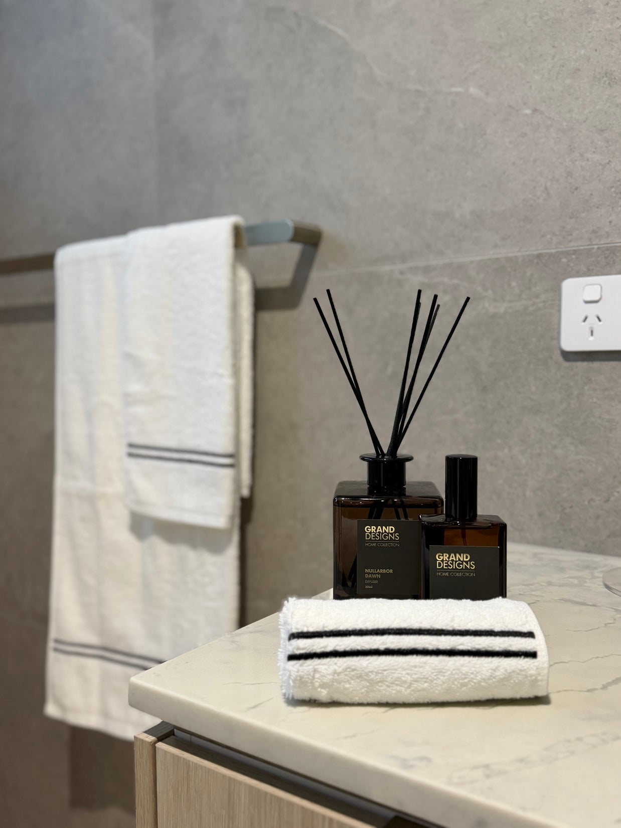 THE REGENT TOWELS