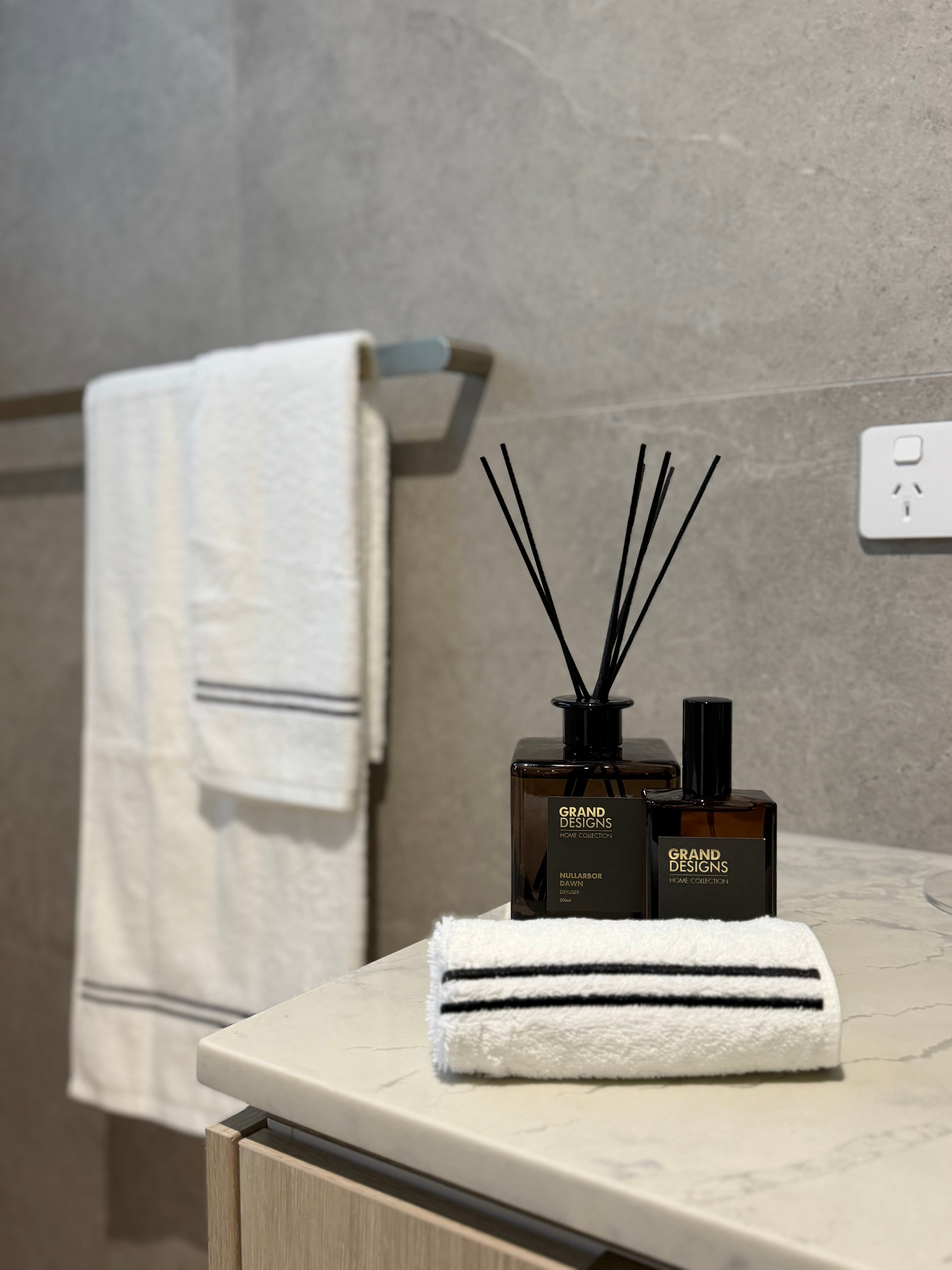 THE REGENT TOWELS