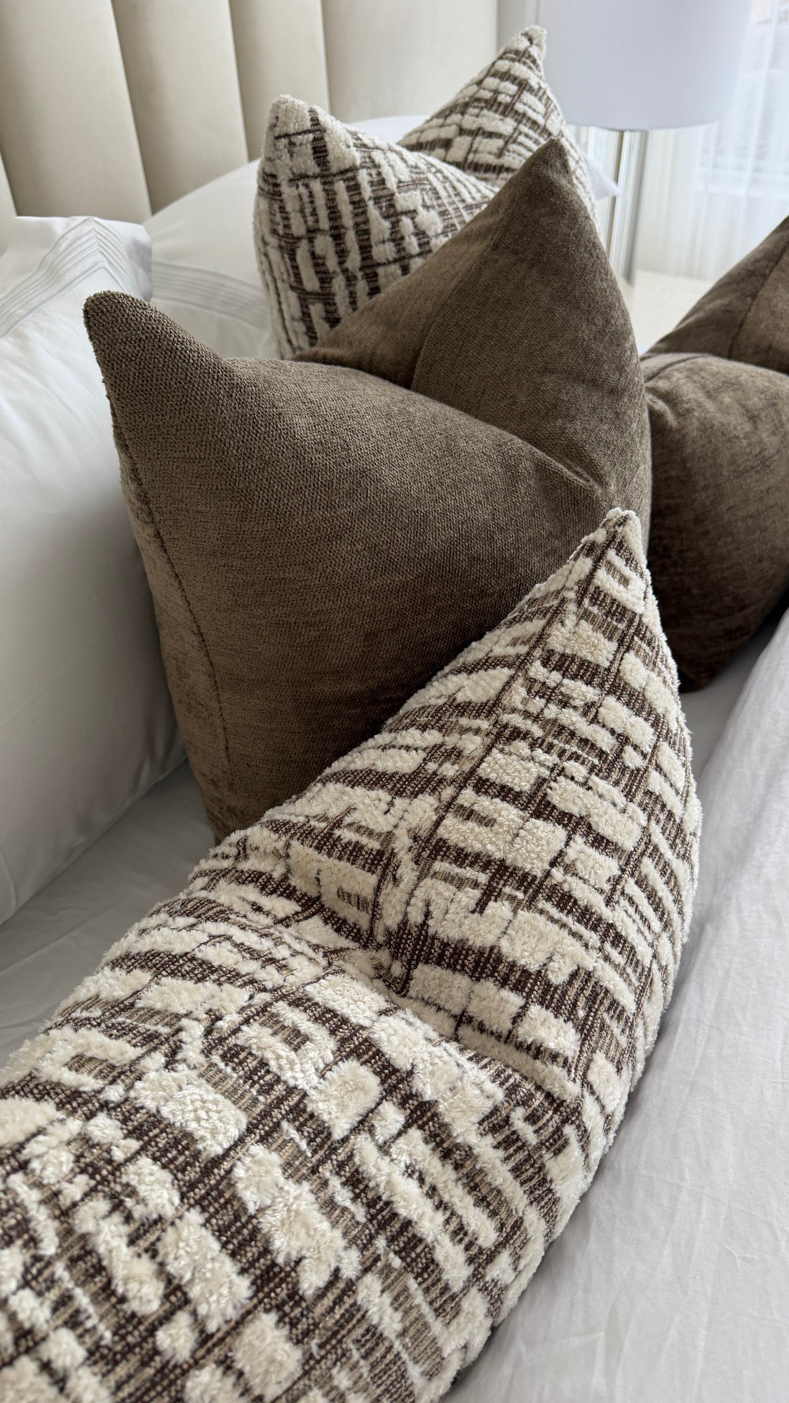 ALEXANDRA CUSHION